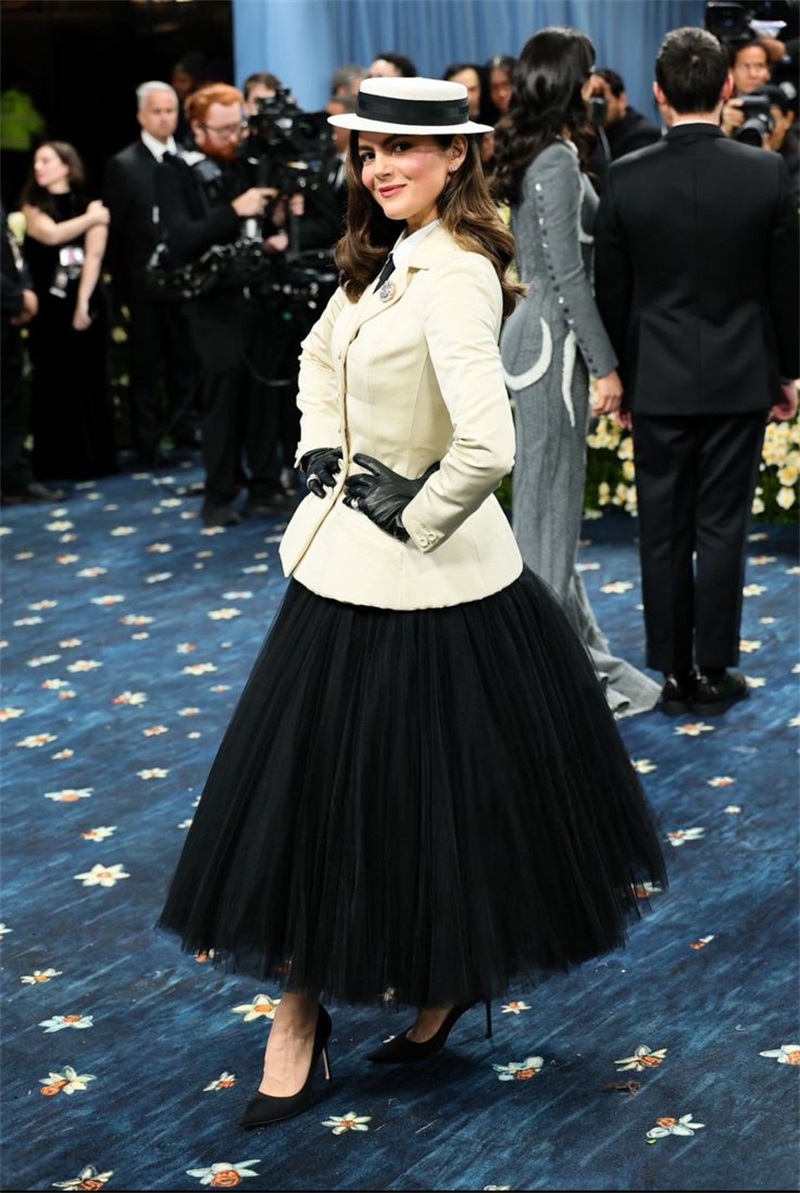 White Women Office Suits Skirt - Women Formal Wear With Black Blazer 评论和价格